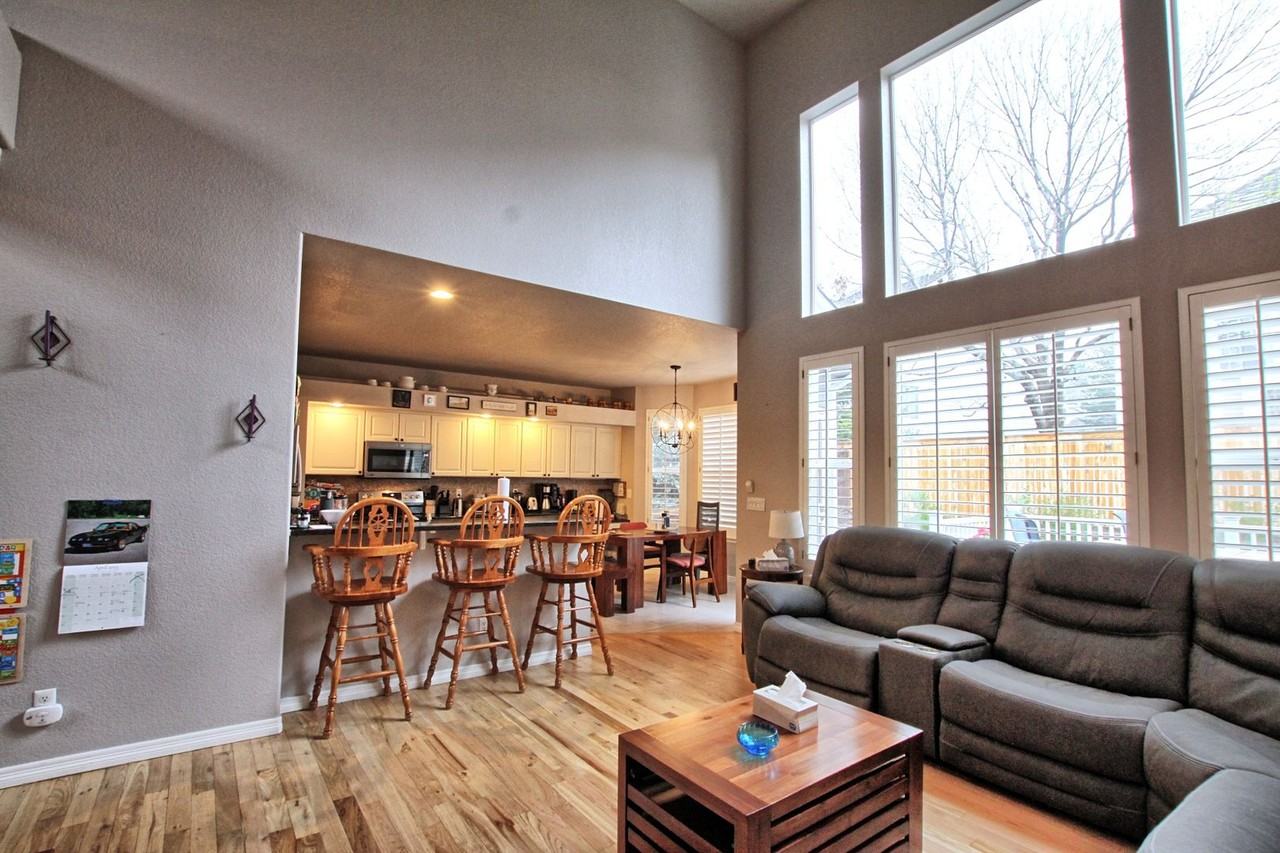 10263 Mica Way - Photo 4 of 24