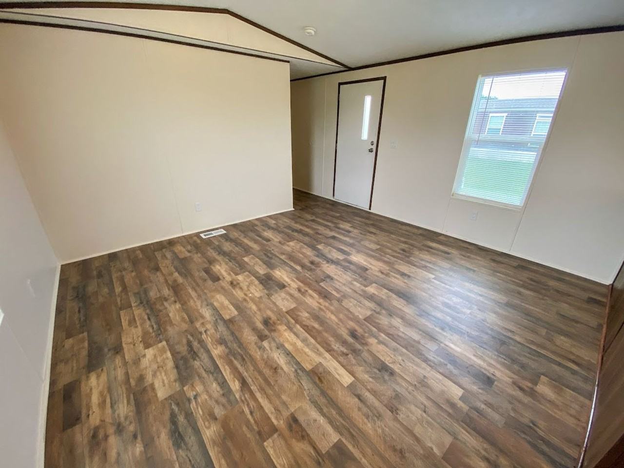 114 Dennis Ln - Photo 4 of 21
