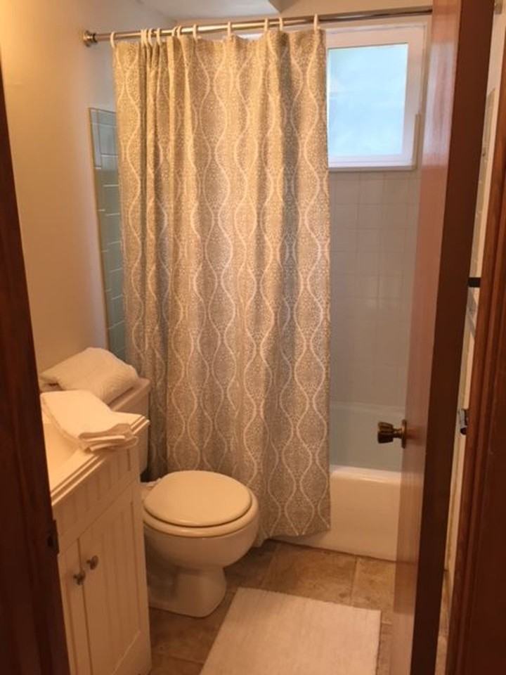 Underwood Apartments - Photo 6 of 7