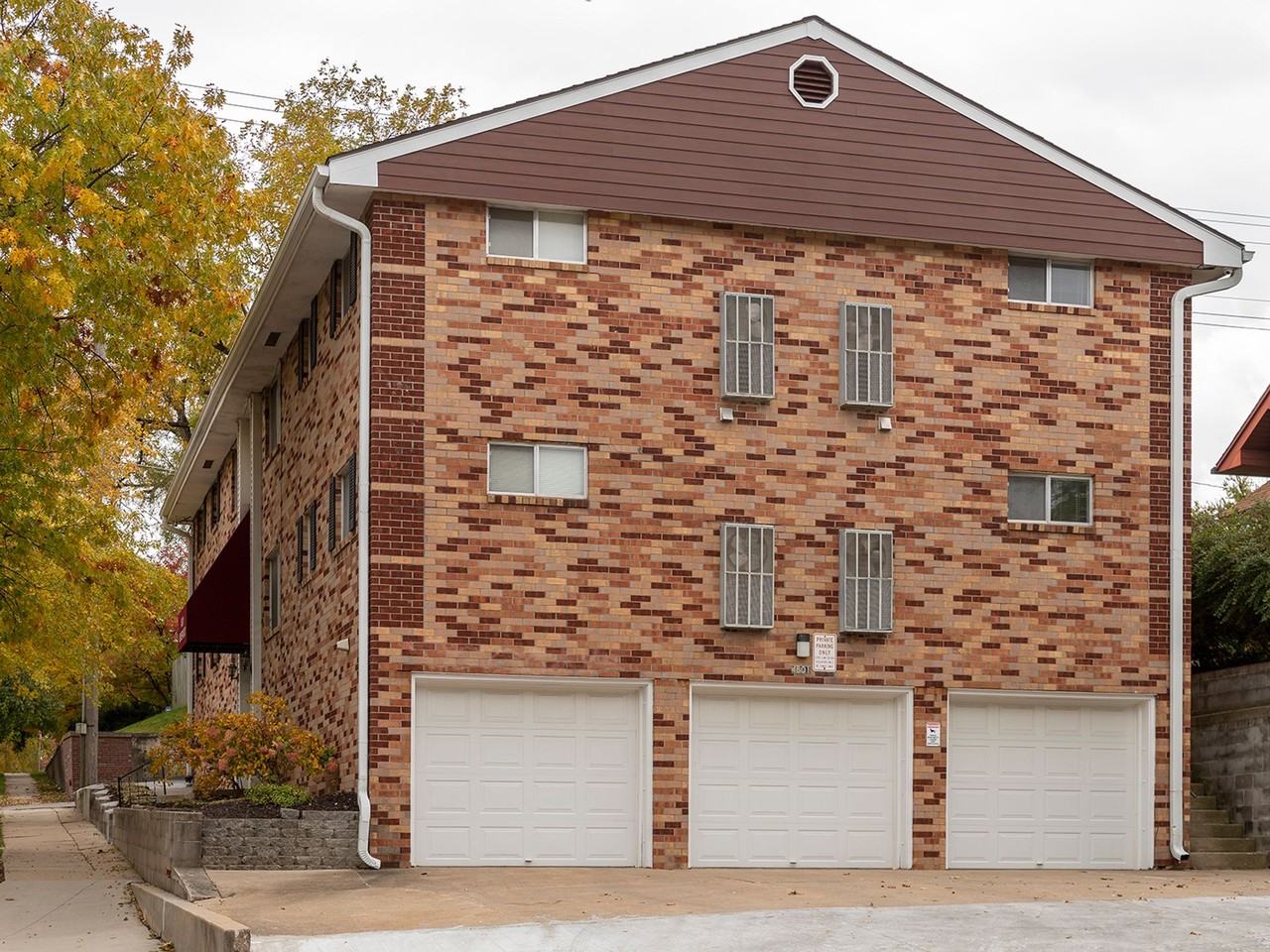 Underwood Apartments - Photo 7 of 7