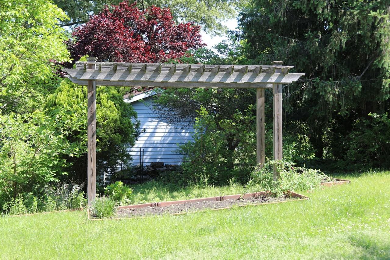 1408 Pride Tree Cir - Photo 6 of 42