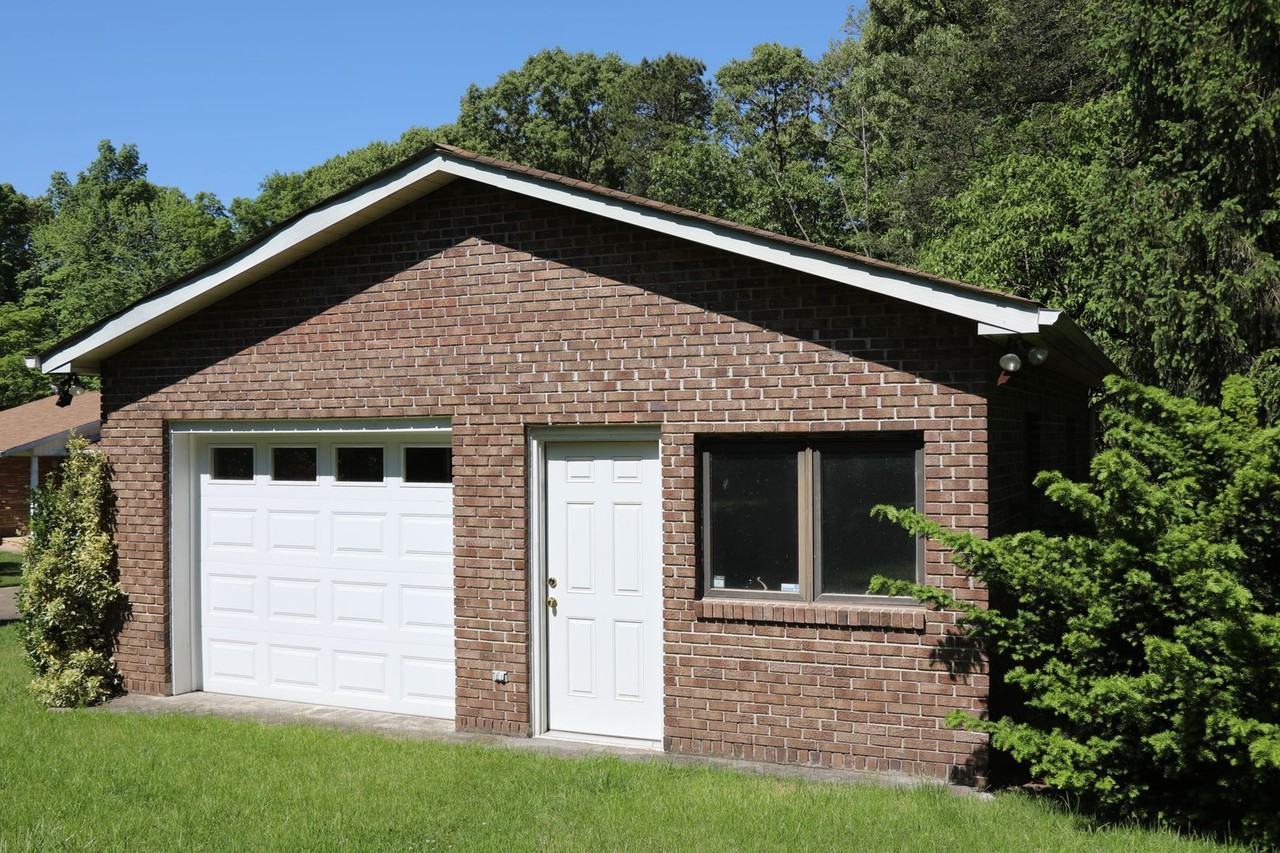 1408 Pride Tree Cir - Photo 7 of 42