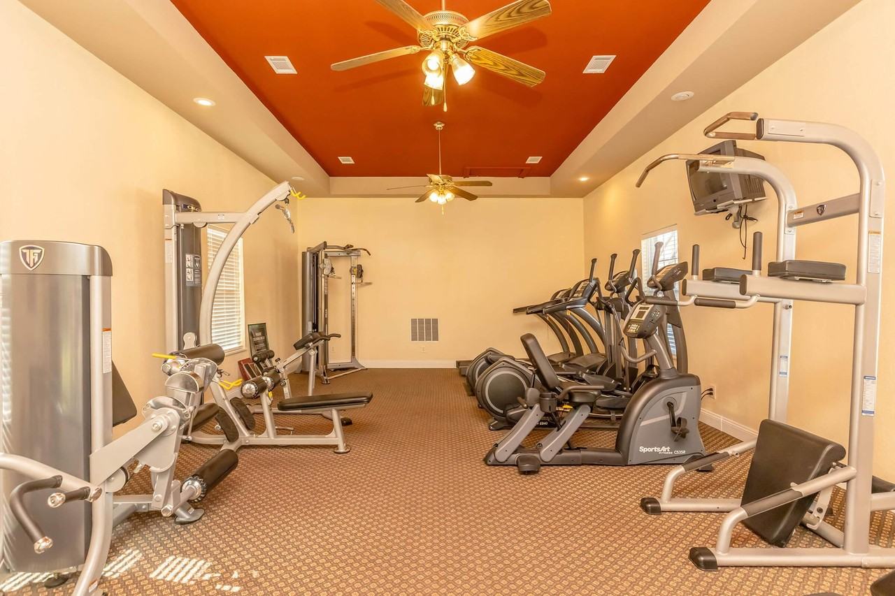 The Retreat at Pineview - Photo 4 of 48