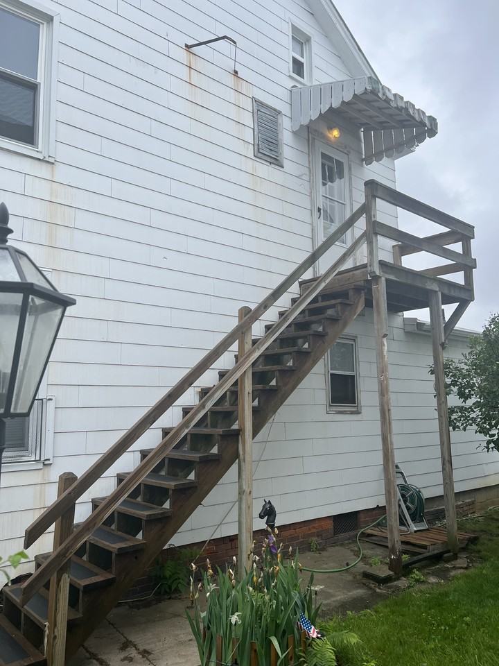 33 W Middle St #2 - Photo 3 of 17