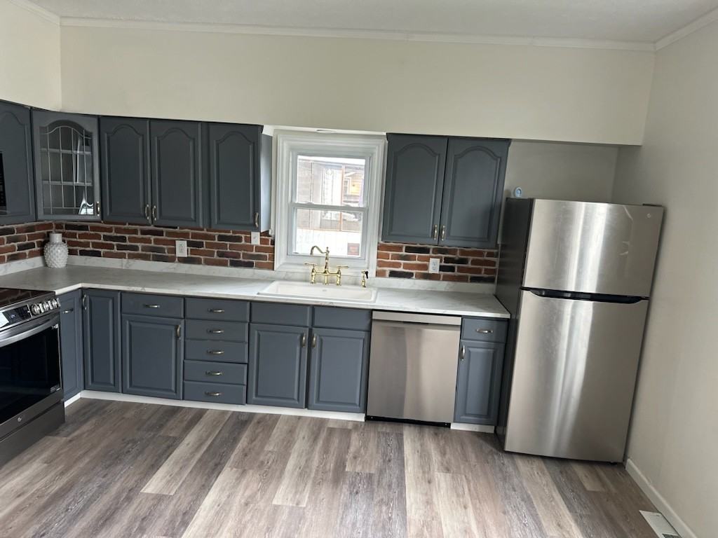 1920 Hutchins St #NA - Photo 3 of 24