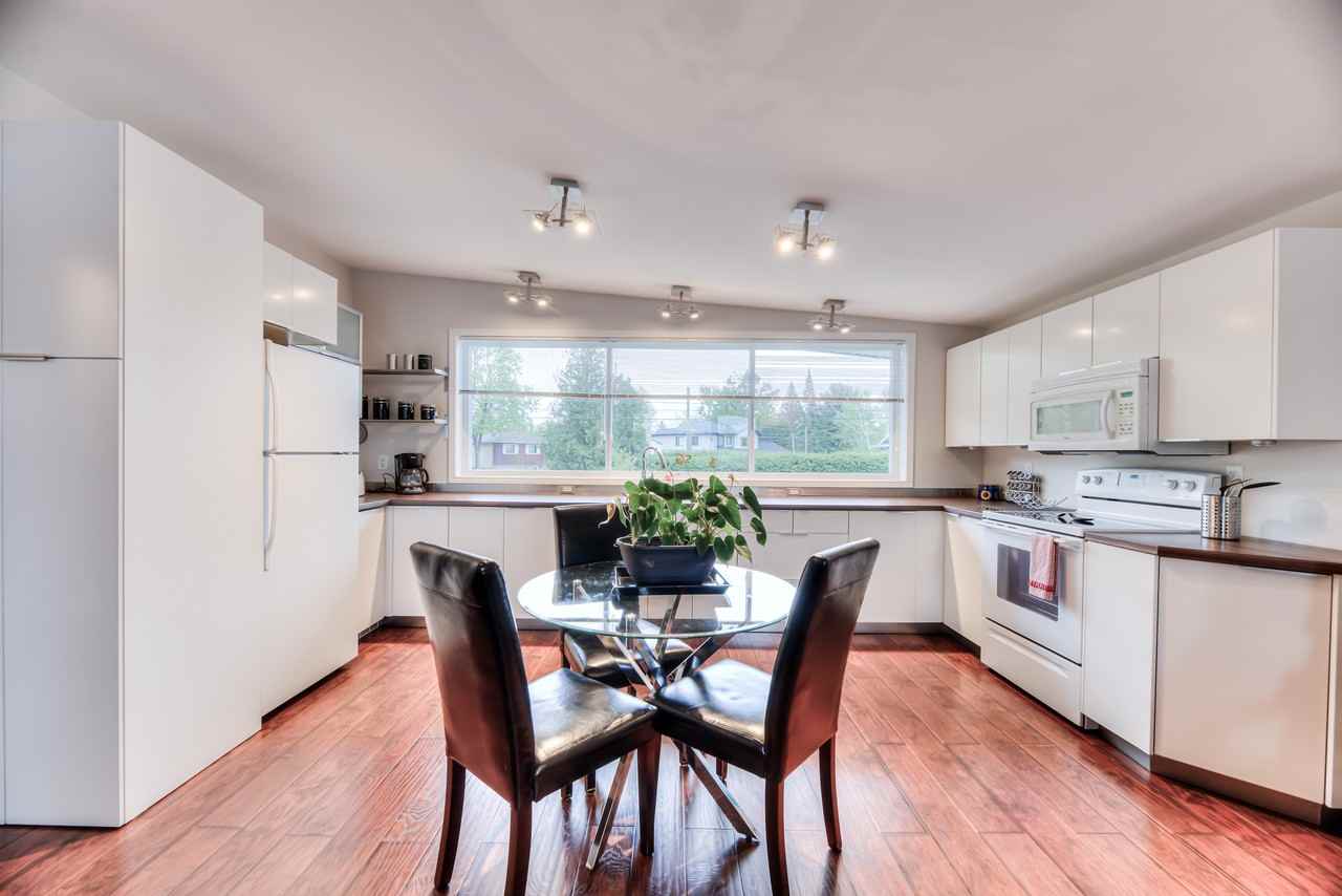 801 Rue Saraguay Est - Photo 2 of 14