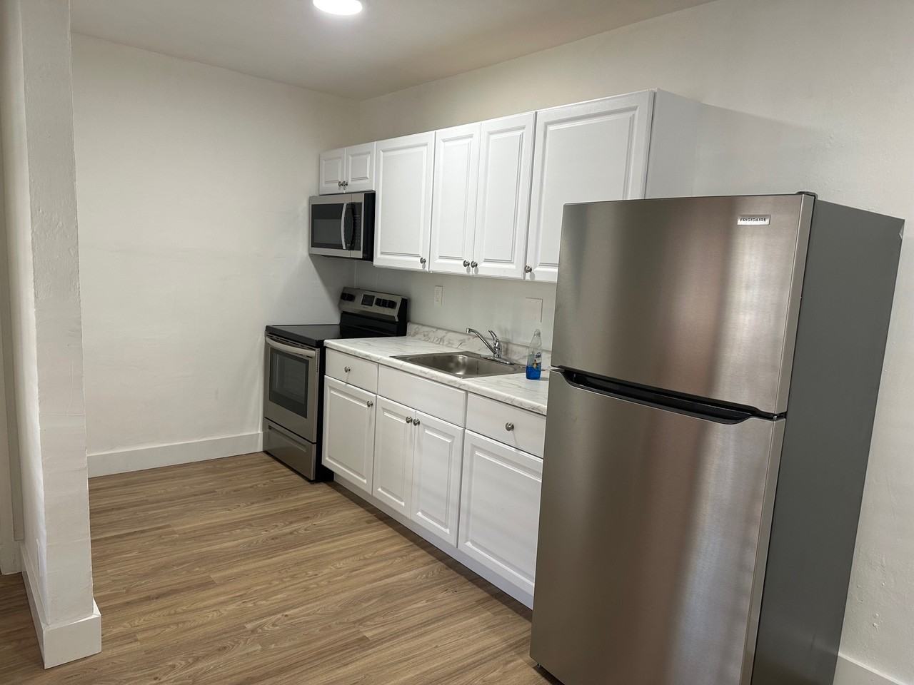 24 Nw 50th Ave #4 - Photo 7 of 11