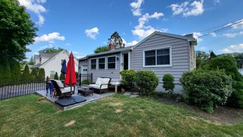 featured image of 47 Bourne Ave #NA