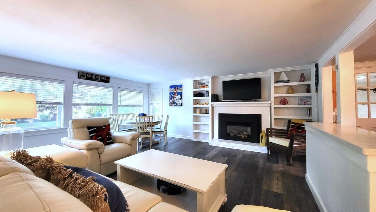47 Bourne Ave #NA - Photo 4 of 14