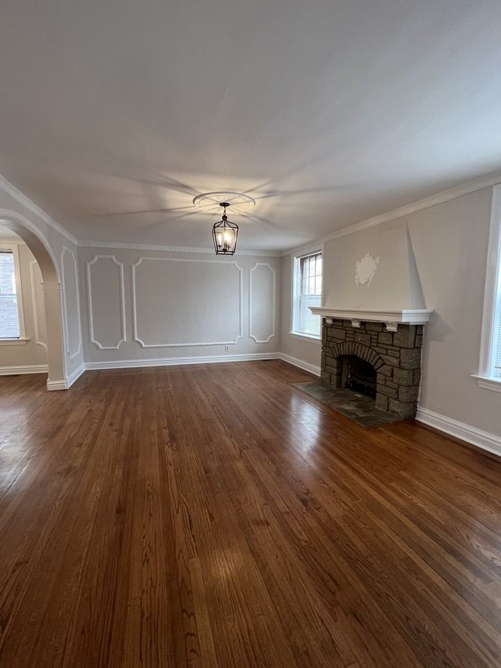 7440 Delmar Blvd #F1 - Photo 2 of 19