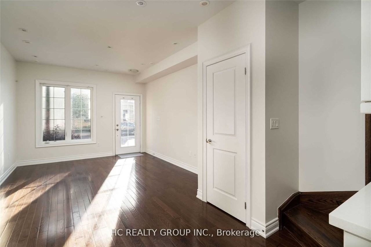 47 Hargrave Lane - Photo 3 of 19