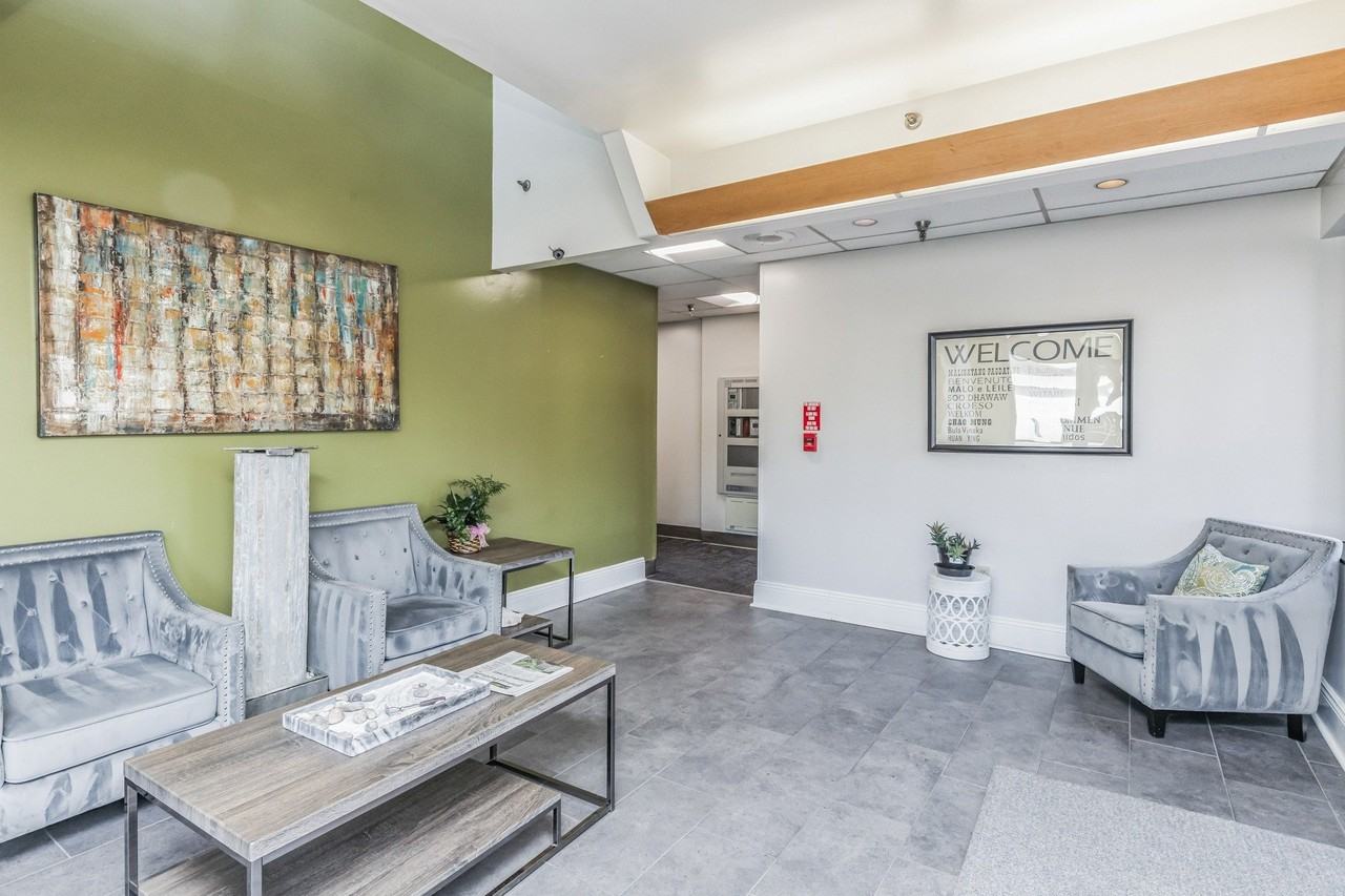 Highland Plaza Apartments - Photo 4 of 19