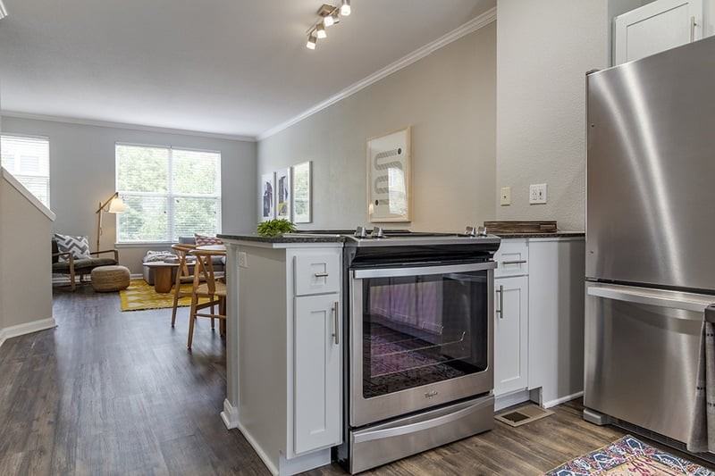 Bell Bradburn - Photo 6 of 29