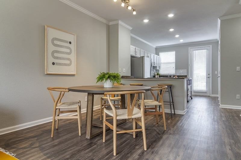 Bell Bradburn - Photo 7 of 29