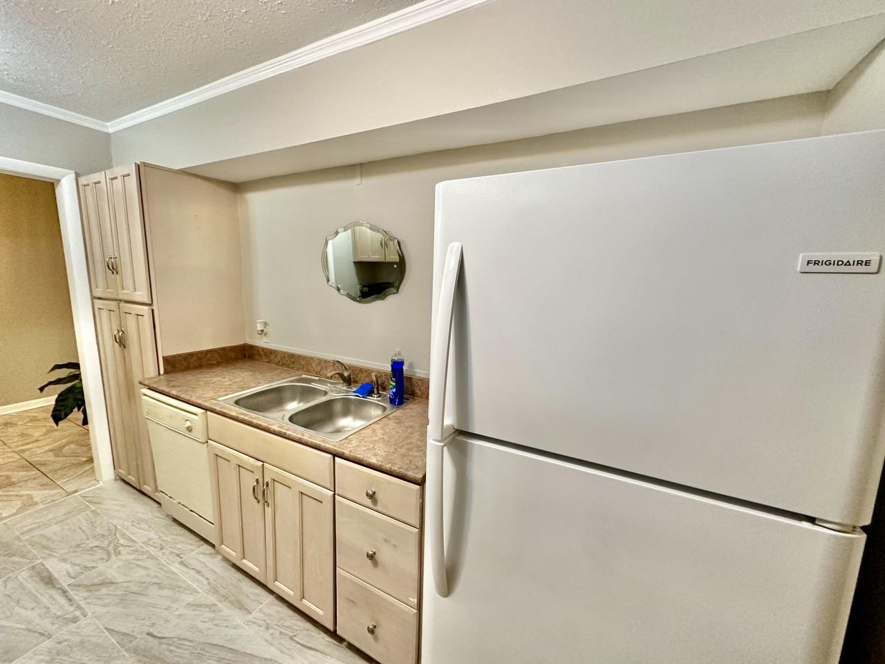 Tarpon Dr - Photo 5 of 16