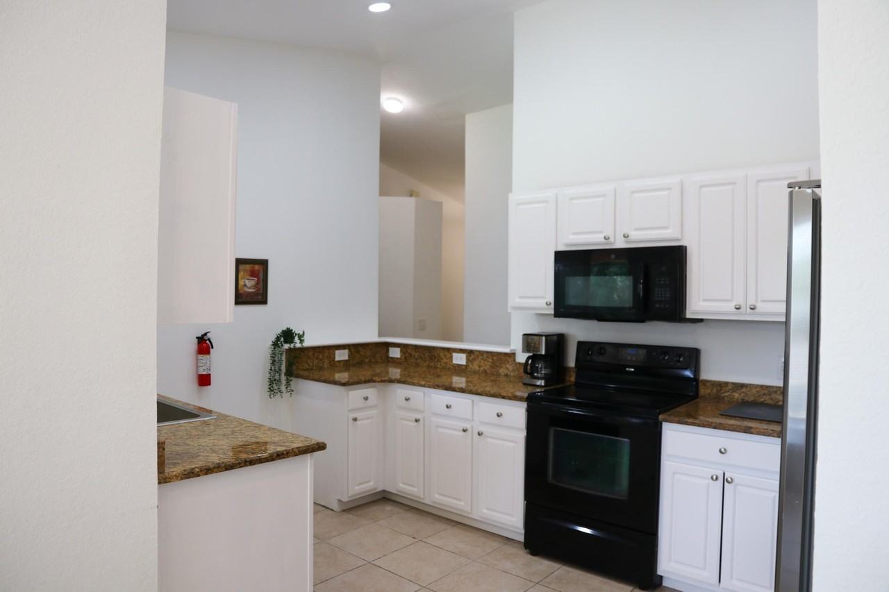 Alameda Dr N - Photo 5 of 15