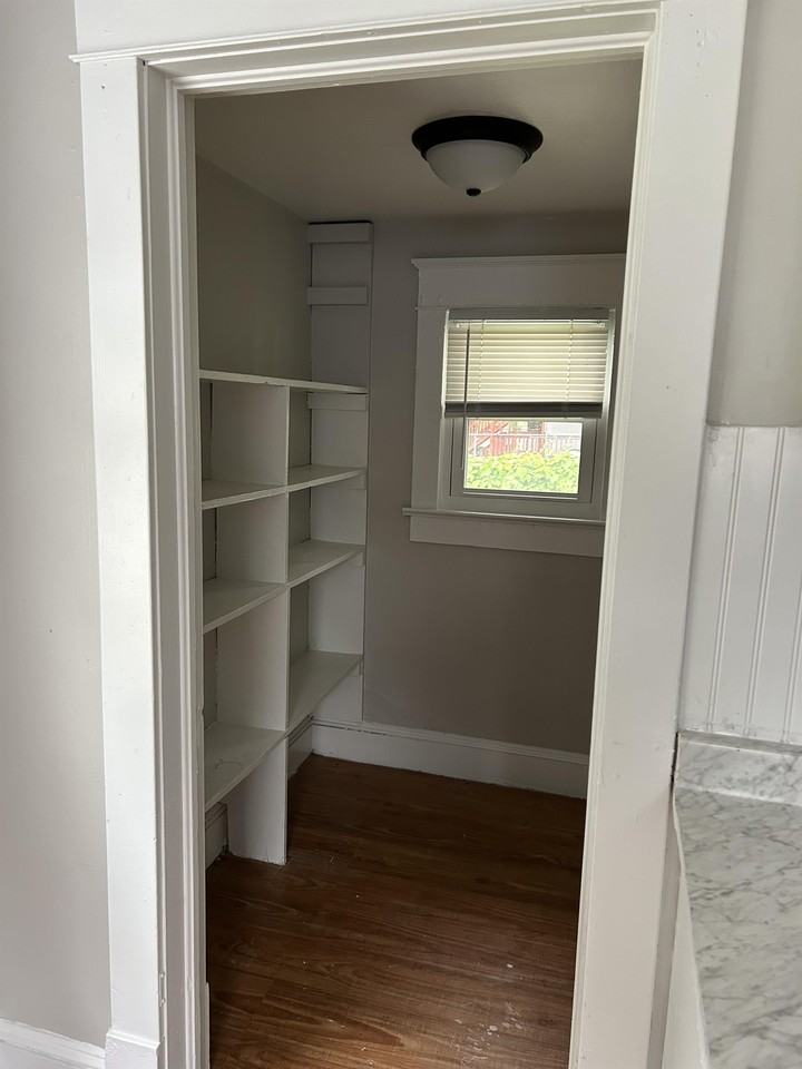 26 Jackson Ave #26 - Photo 5 of 14