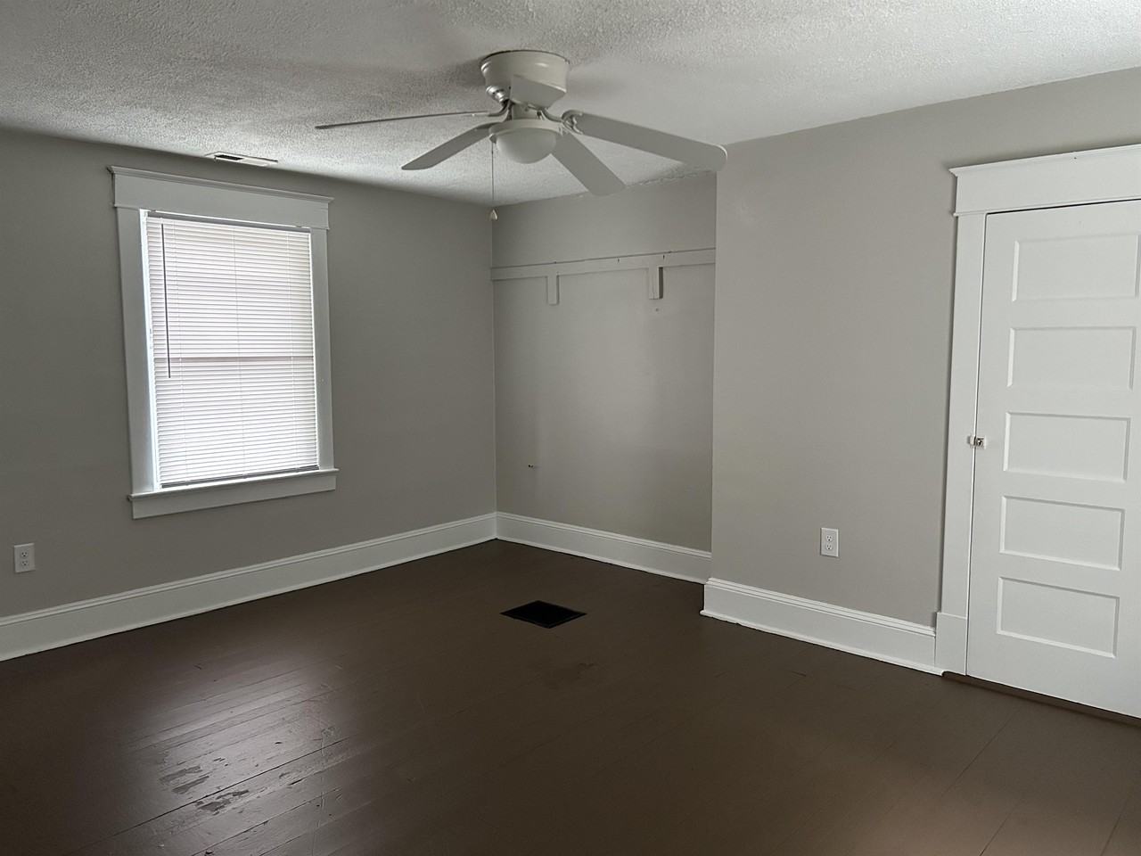 26 Jackson Ave #26 - Photo 7 of 14