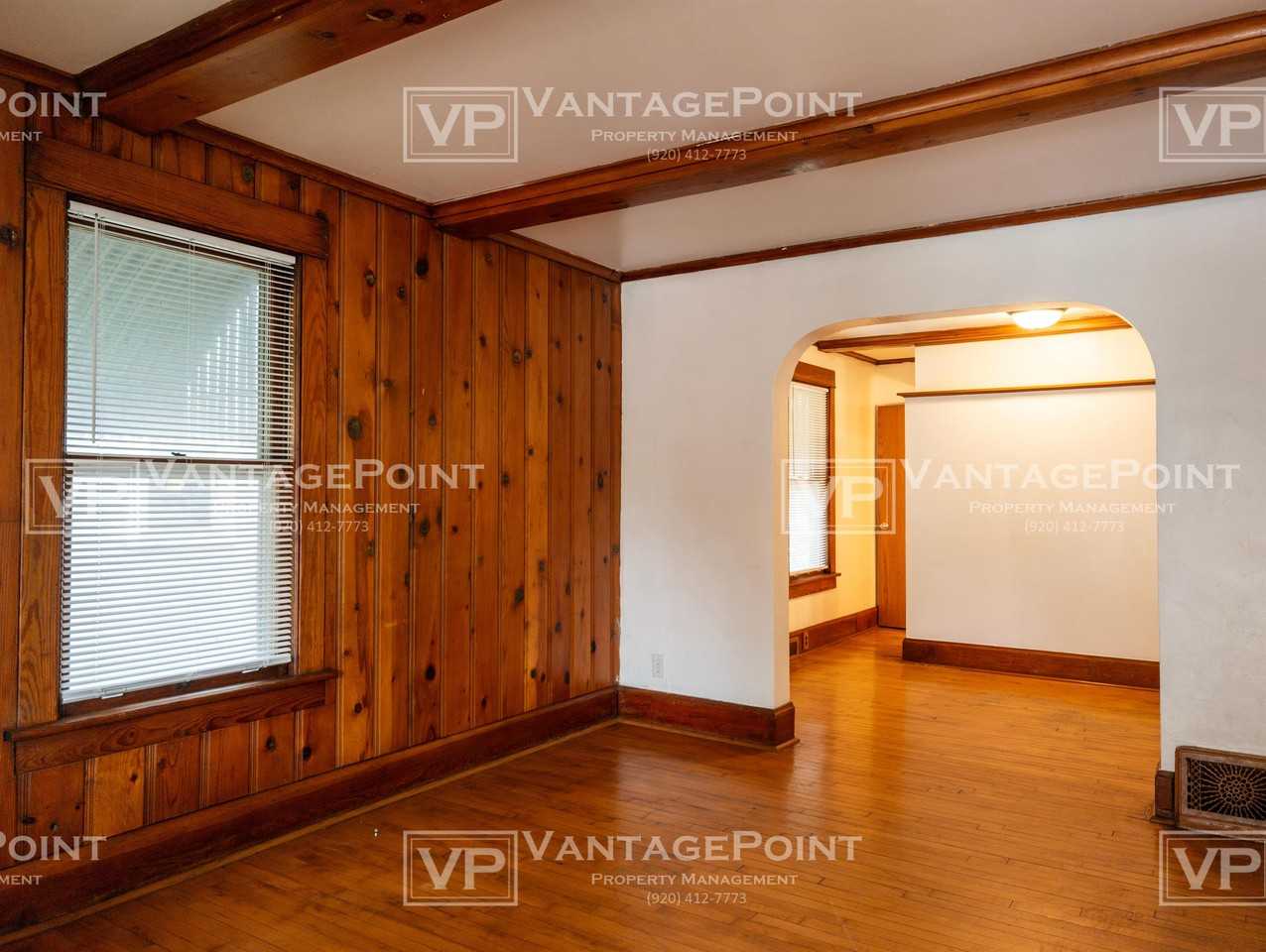 611 Chicago St - Photo 3 of 9