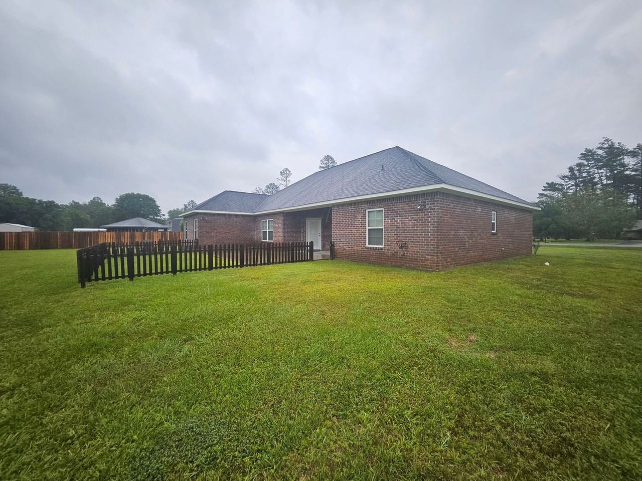 155 Bobby Nichols Dr - Photo 2 of 31