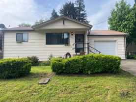 654 Ne Laurance St - Photo 1 of 1