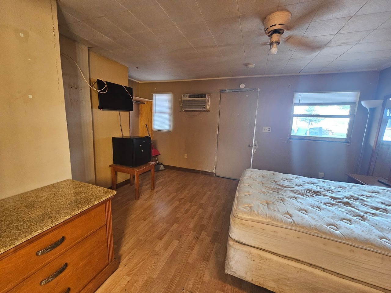 5801 W 12th St #43 - Photo 2 of 3