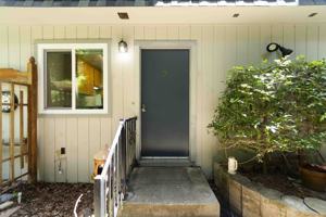 featured image of 4811 Appian Way