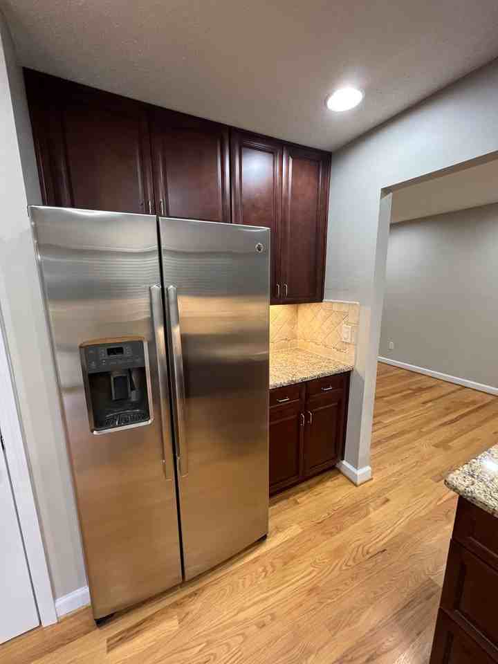 6893 Fenwick Dr - Photo 7 of 24