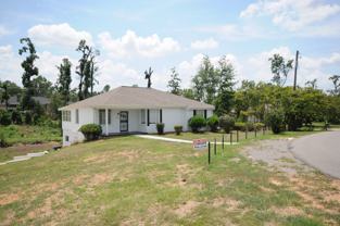 16 Windsor Dr - Photo 1 of 1