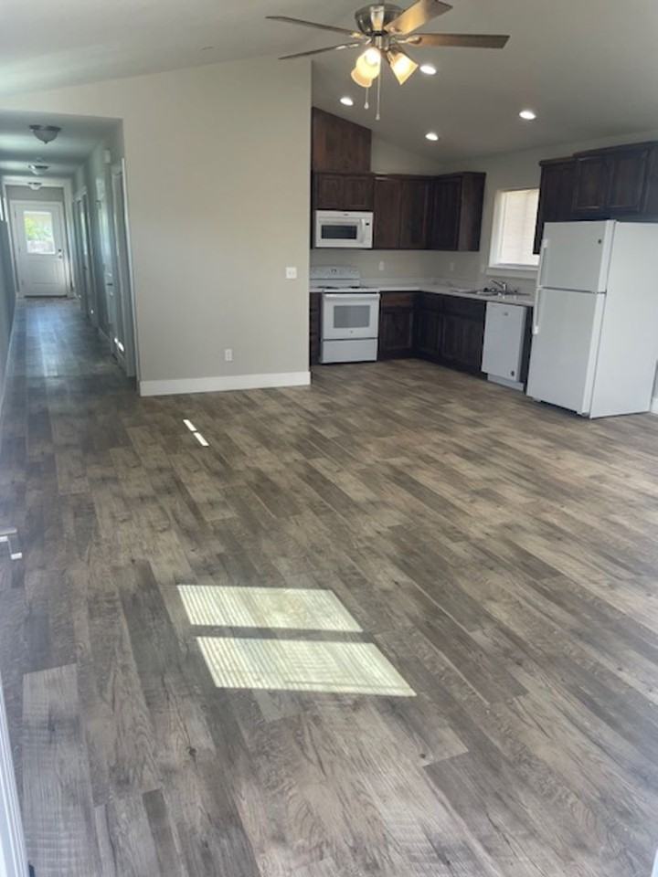 1859 Eugenia Ave - Photo 3 of 24