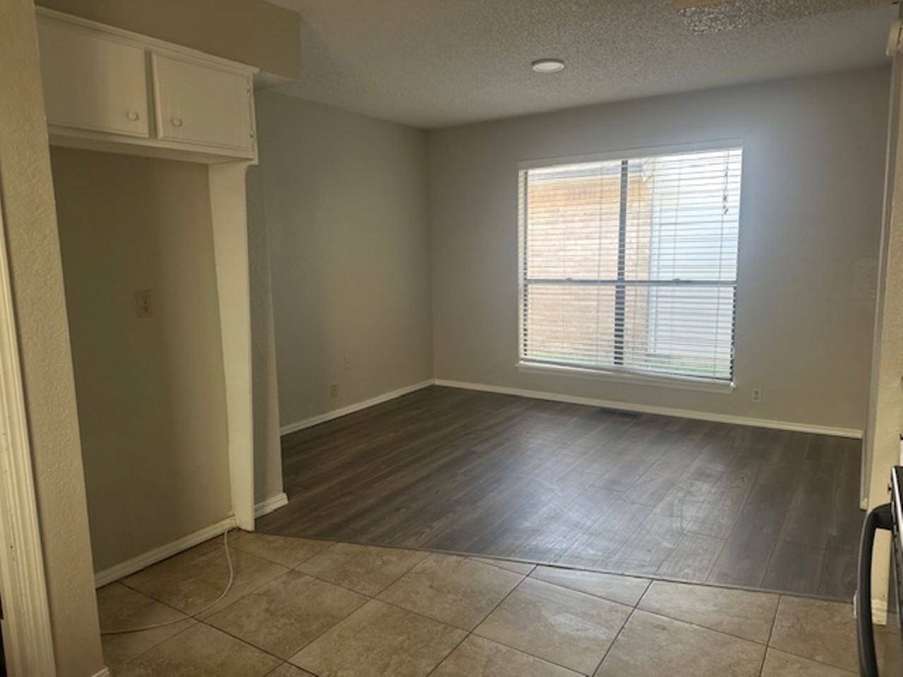 10411 White Oak Canyon Rd - Photo 4 of 13