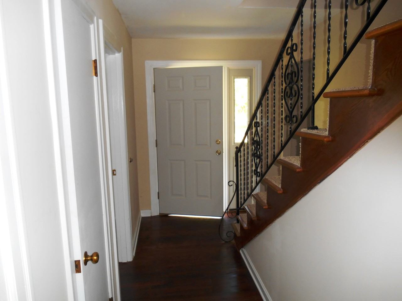 139 Nolan Dr - Photo 2 of 28