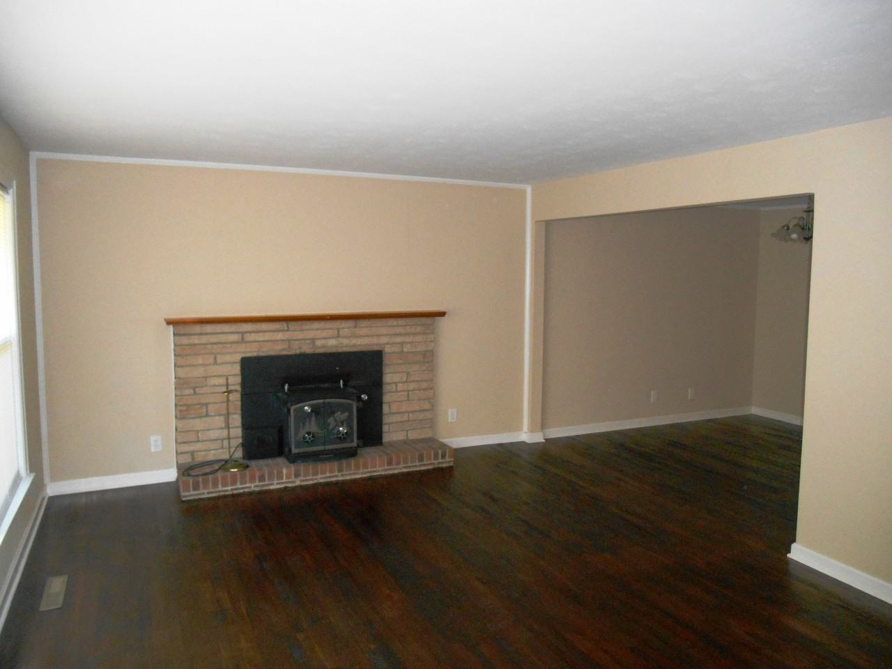 139 Nolan Dr - Photo 3 of 28