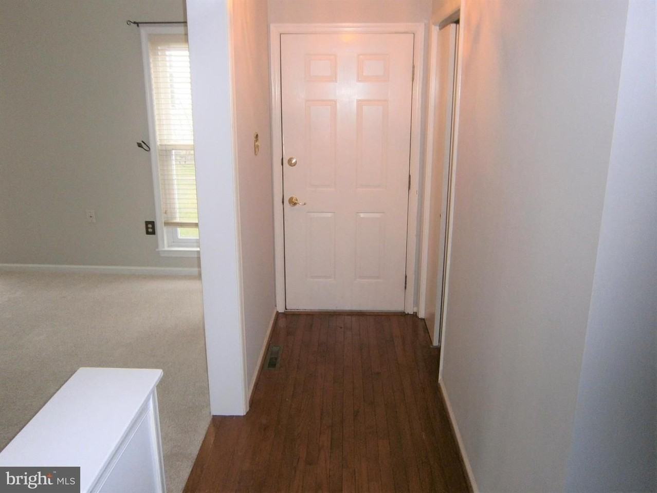 118 Henning Dr - Photo 2 of 20