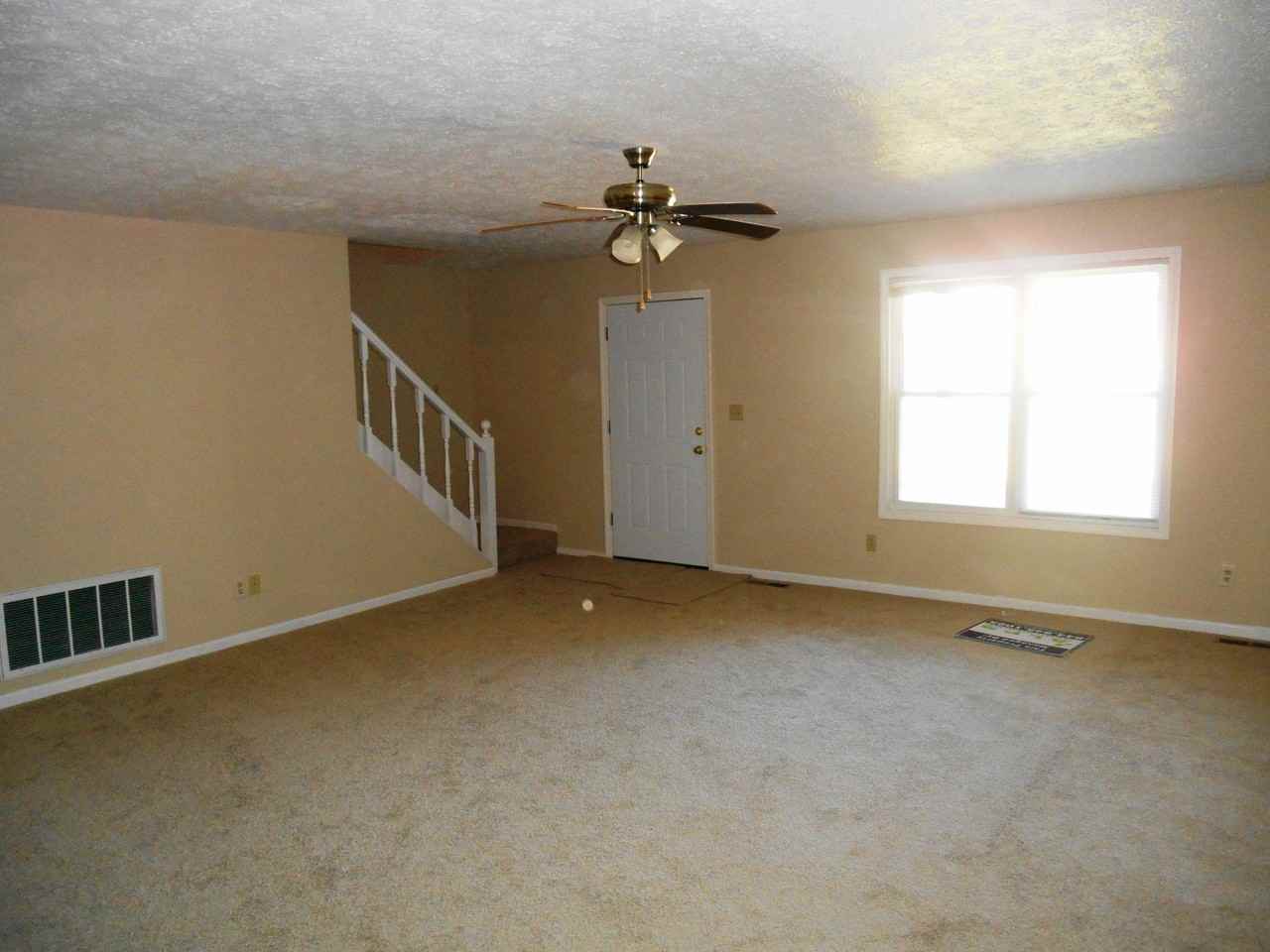 530 Sharry Lynn Dr - Photo 2 of 26