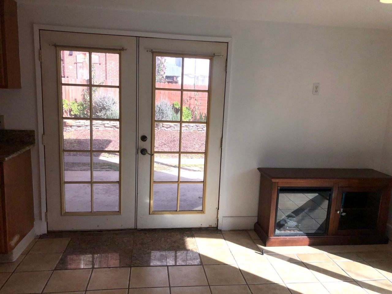 620 Suisun St #B - Photo 5 of 17