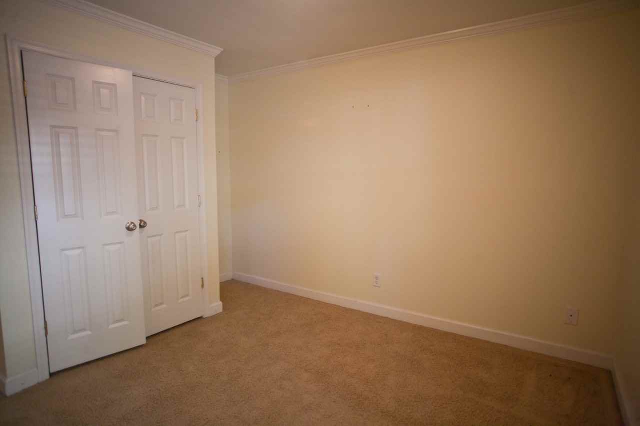 1513 E Franklin St Apt 137d - Photo 7 of 7
