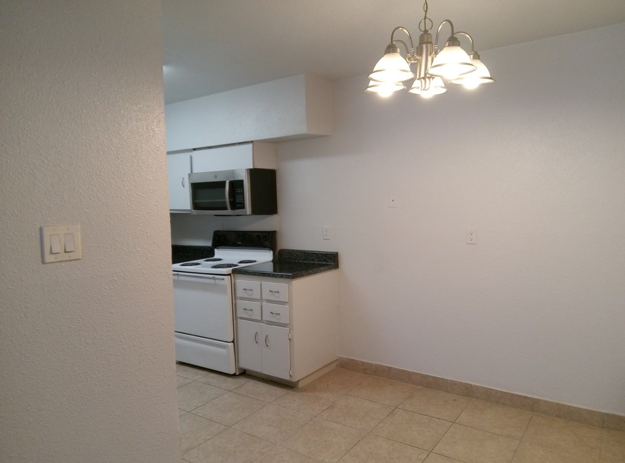 Mandalay Villa - Photo 2 of 6