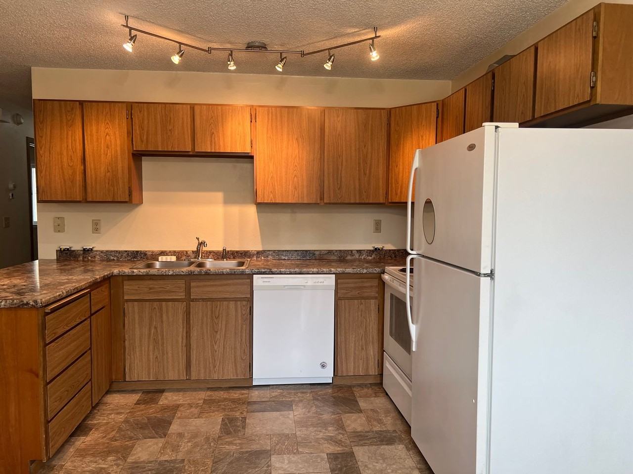 534 Ouida Way - Photo 3 of 10