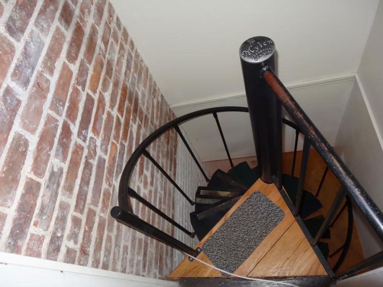 30 Leamington Rd - Photo 3 of 18