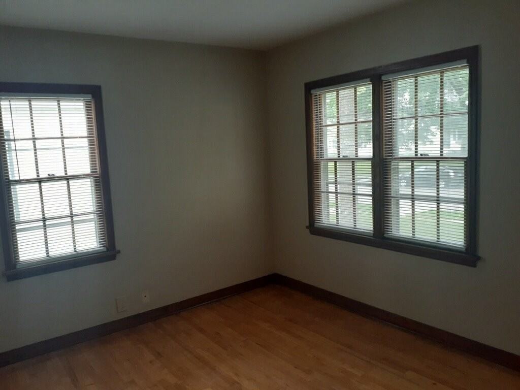 3419 Grimes Ave N - Photo 6 of 13