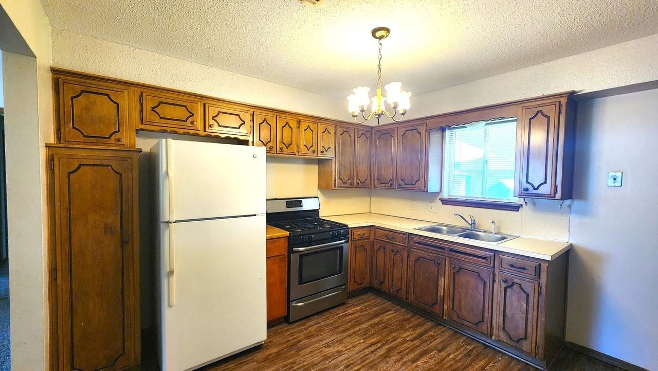 3212 Dentwood Ter - Photo 7 of 30