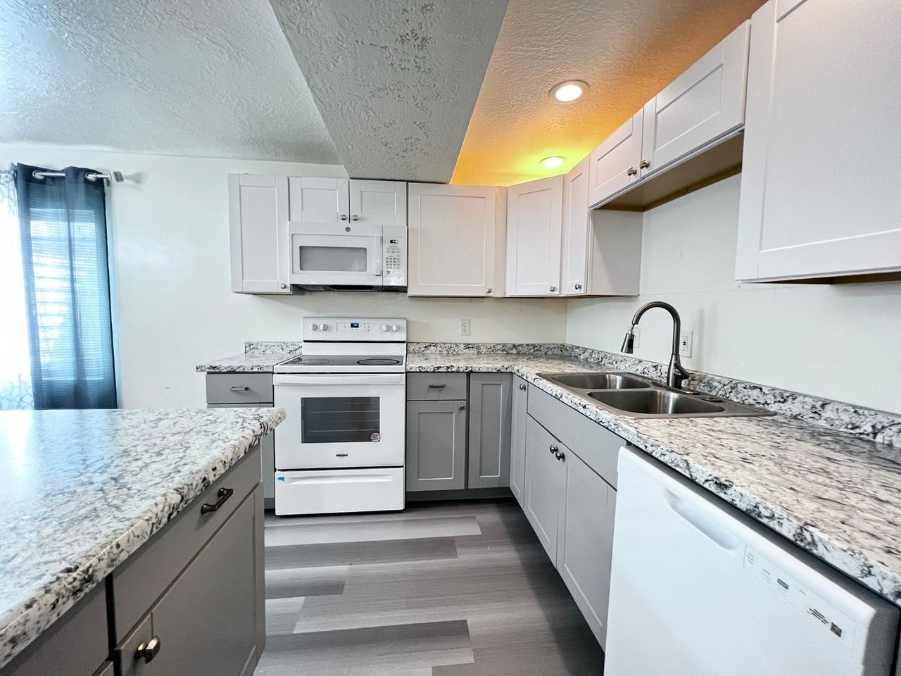 8711 S Duck Ridge Way #2 - Photo 2 of 17