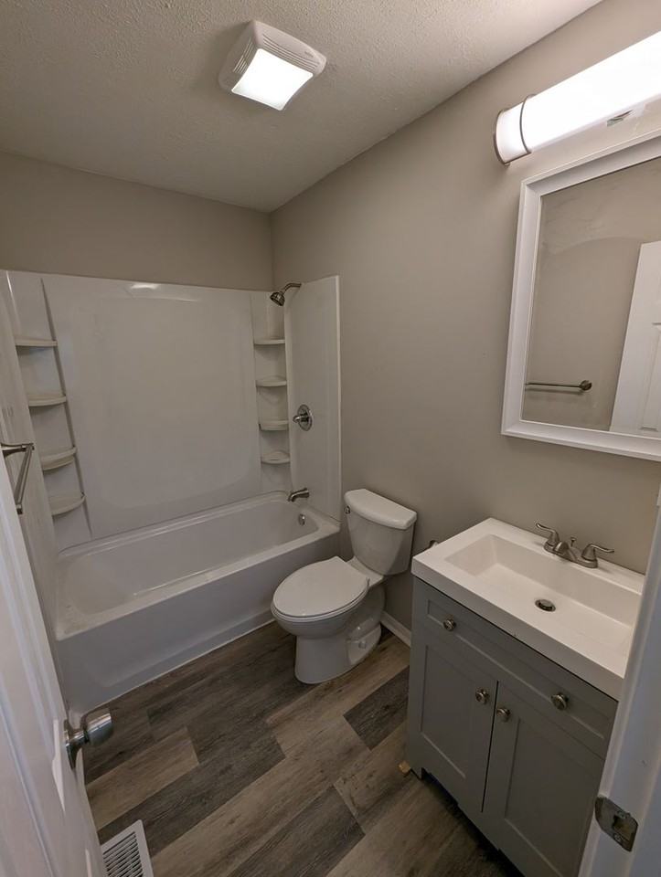 5423 Tulip Ave - Photo 5 of 10