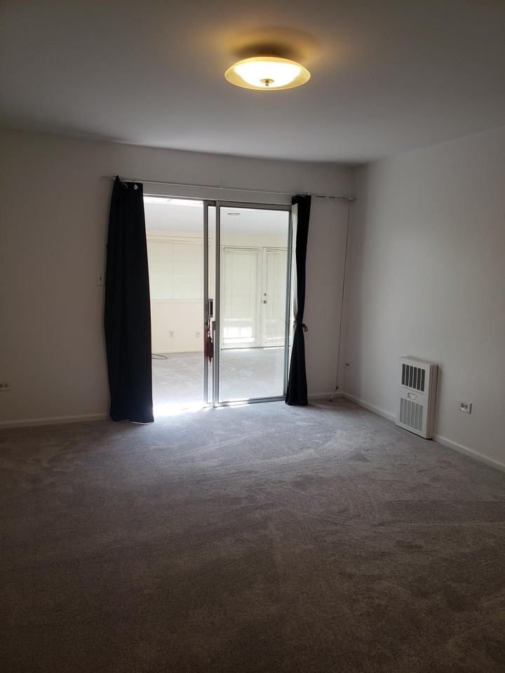 4940 East Donald Avenue #6 - Photo 3 of 12