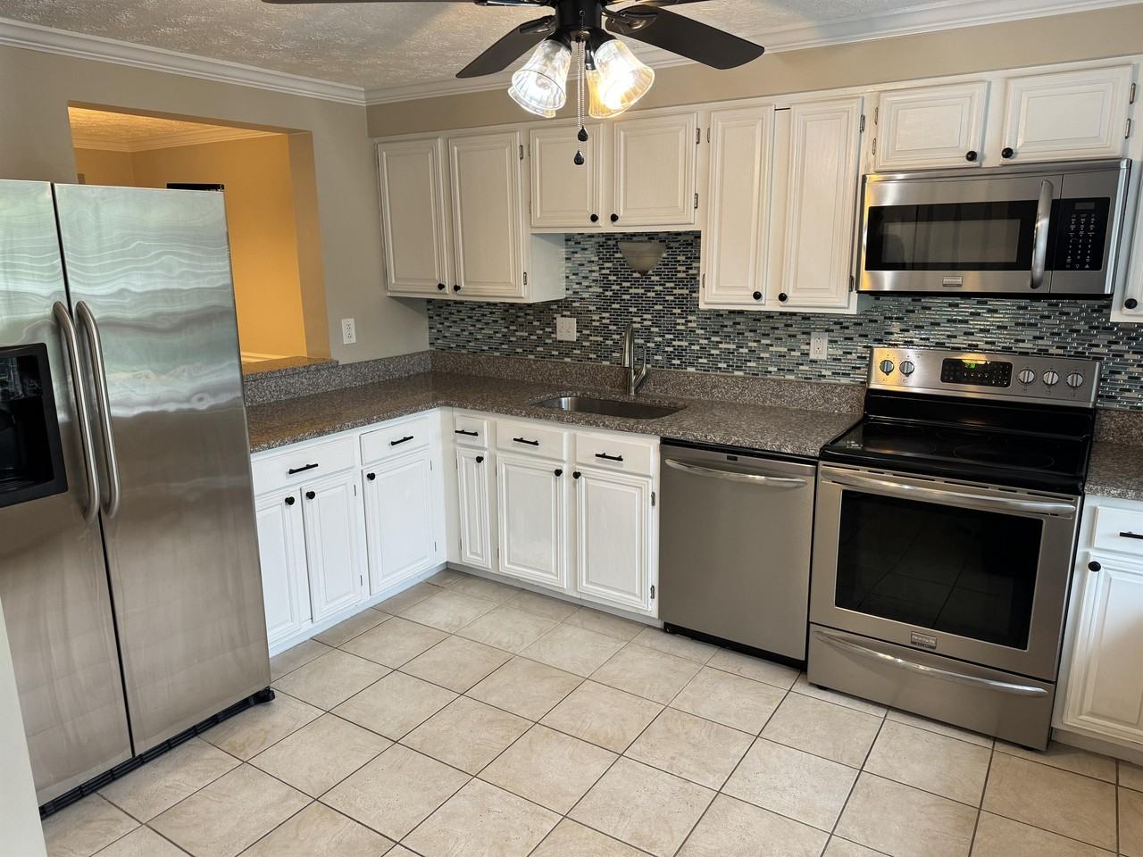 19048 Partridge Wood Dr #1 - Photo 2 of 22