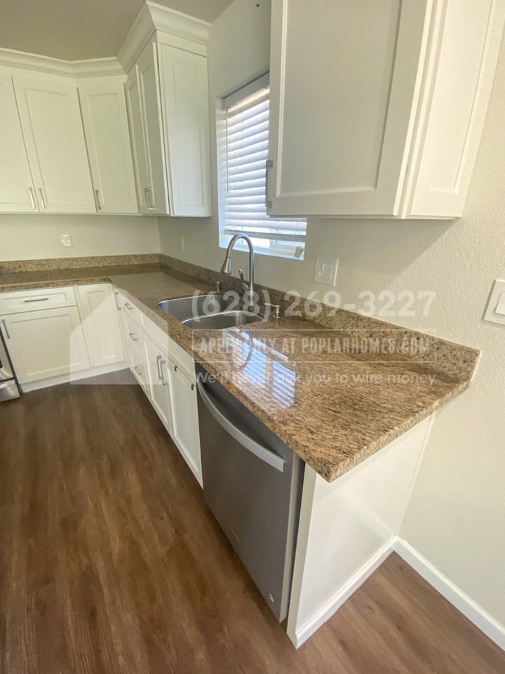452 S 28th St - Photo 2 of 28