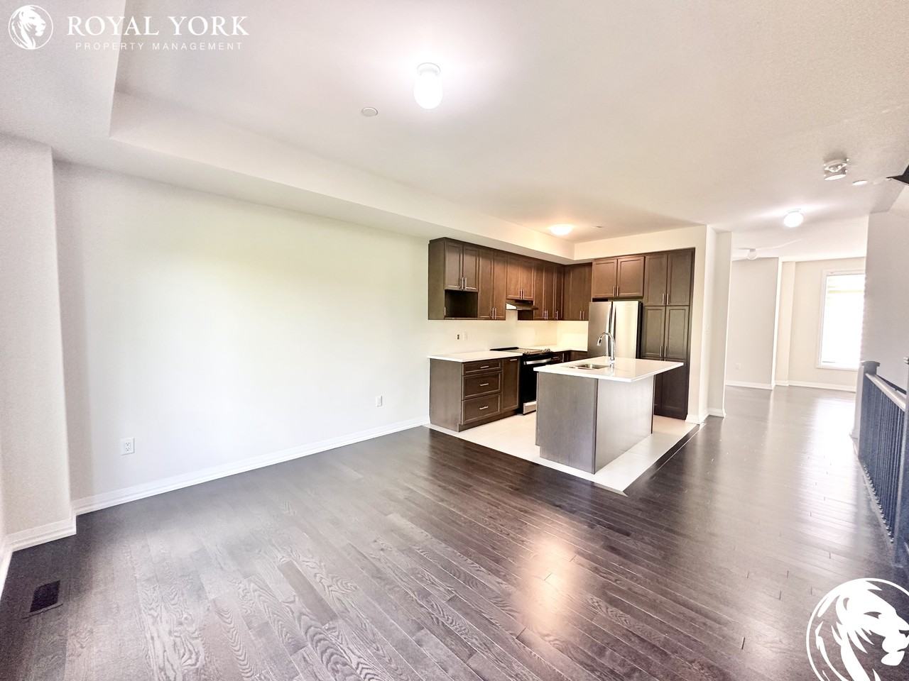 17 Coote Court, Ajax, Ontario L1T 0P5 - Photo 3 of 30