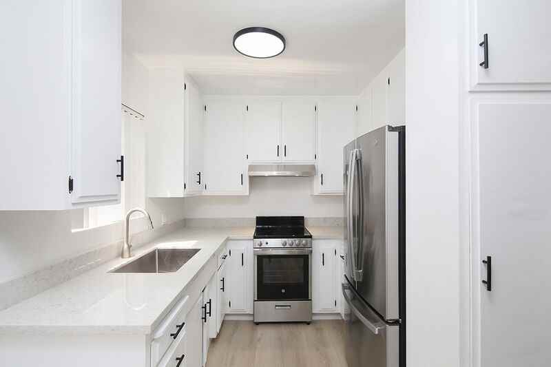 346 N Louise St #16 - Photo 6 of 14