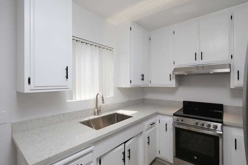 346 N Louise St #16 - Photo 7 of 14